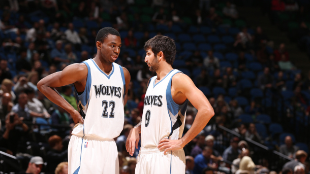 塔与中河视 塔与中河视