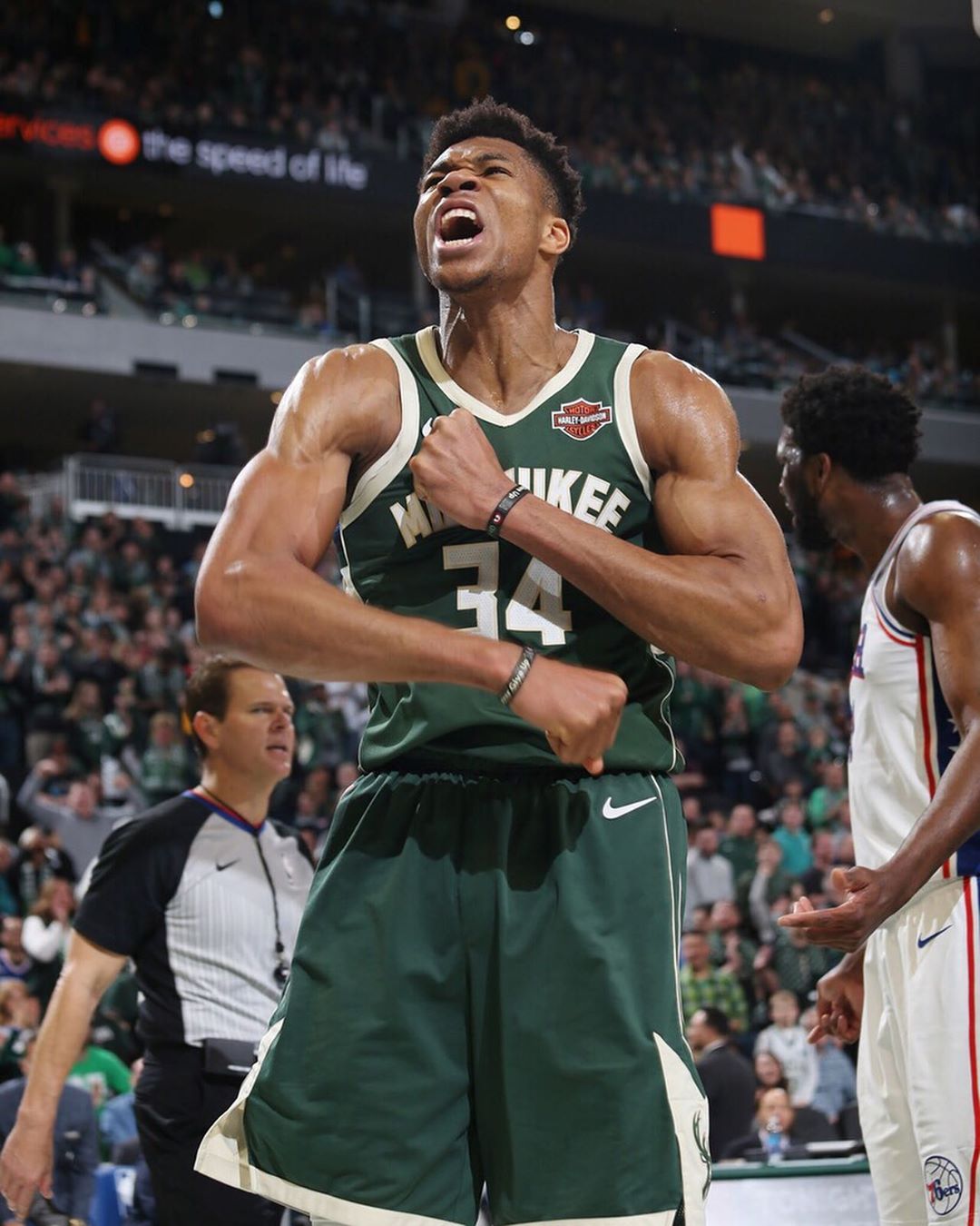 百点伤害更 百点伤害更